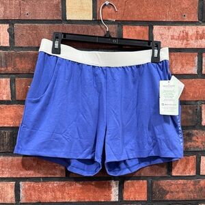 RedVanley Blue Women' Shorts